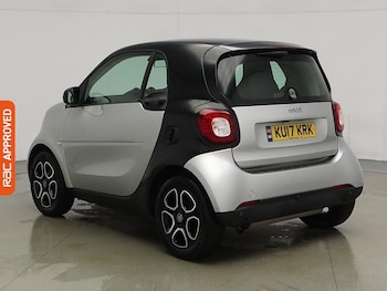 Used smart fortwo 2017 for sale - 77257658: Photo