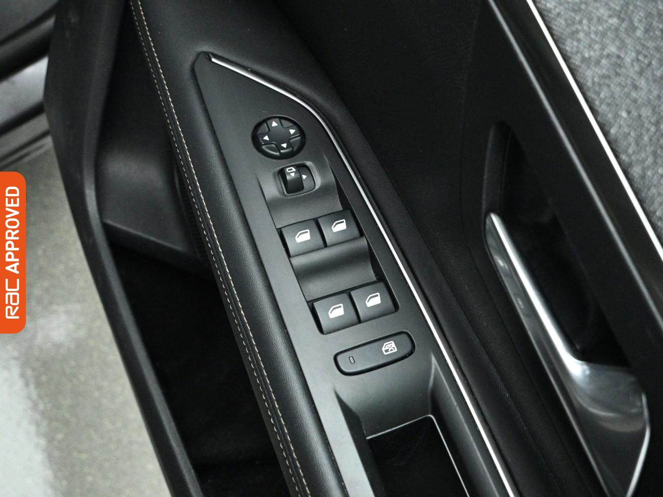 Used Peugeot 3008 2019 for sale - 77935789: Photo 24