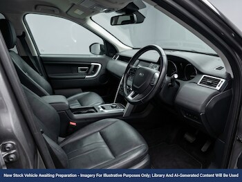 Used Land Rover Discovery Sport 2018 for sale - 77577658: Photo