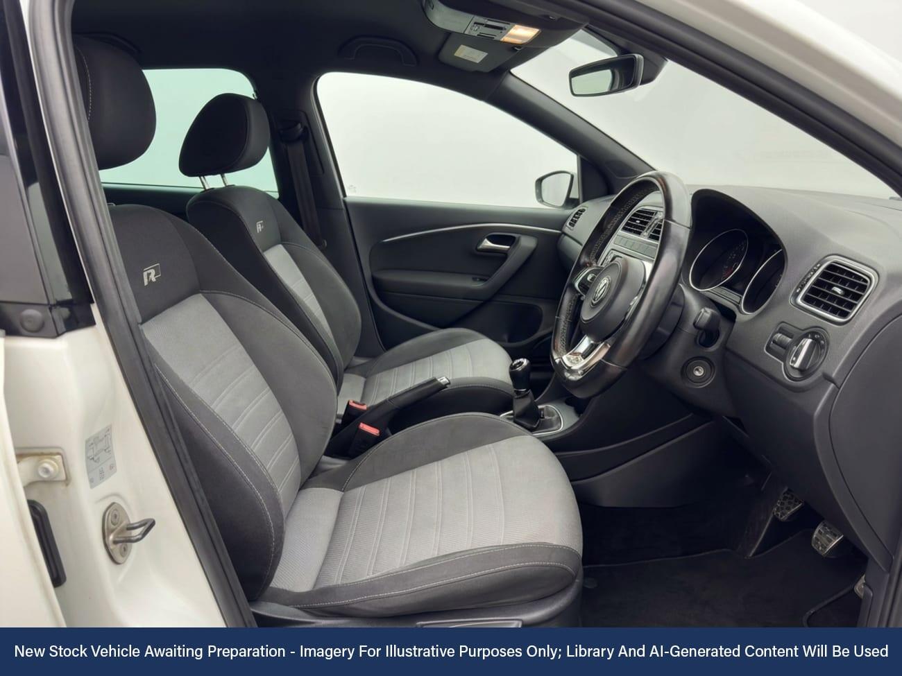 Used Volkswagen Polo 2017 for sale - 77286936: Photo 3