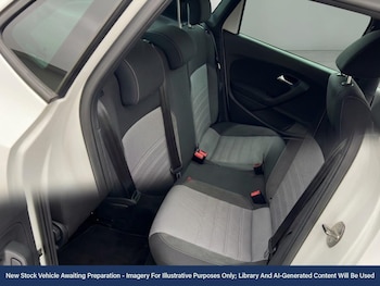 Used Volkswagen Polo 2017 for sale - 77286936: Photo