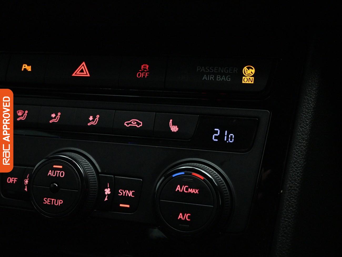 Used SEAT Leon 2019 for sale - 77692375: Photo 14