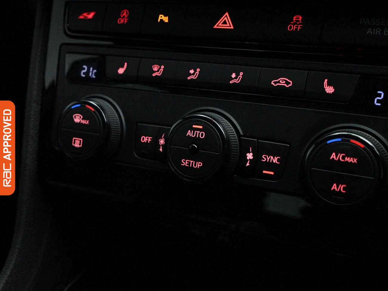 Used SEAT Leon 2019 for sale - 77692375: Photo 16