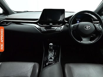 Used Toyota C-HR 2018 for sale - 78043374: Photo