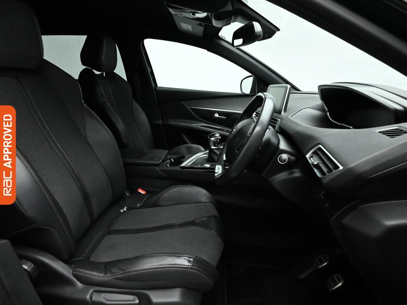 Used Peugeot 3008 2017 for sale - 77557440: Photo 12