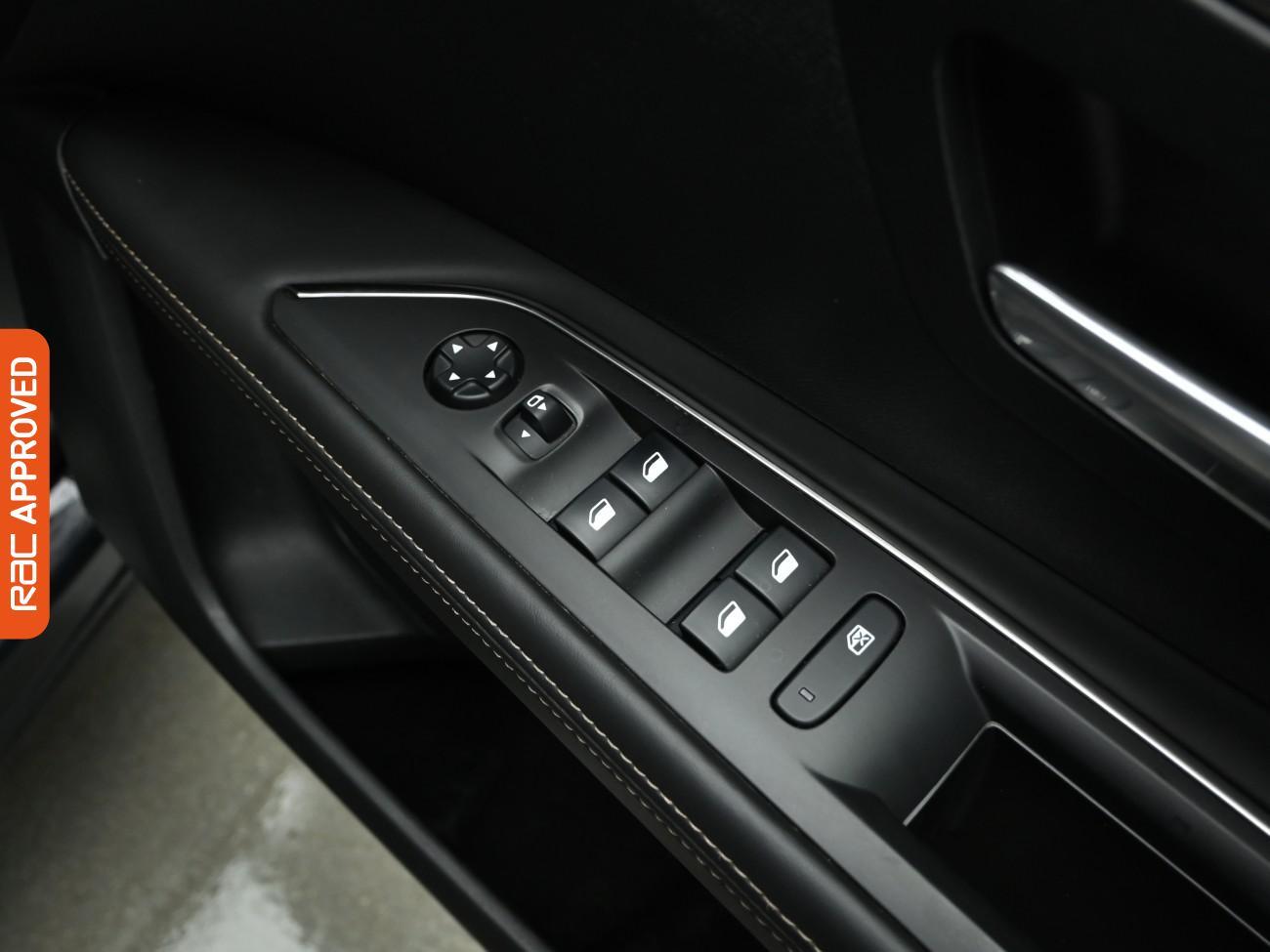 Used Peugeot 3008 2017 for sale - 77557440: Photo 26