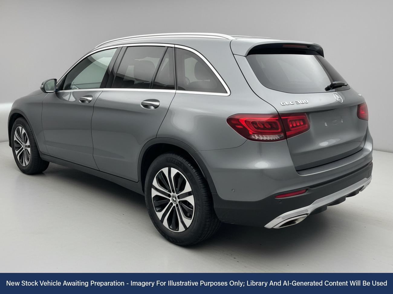 Used Mercedes-Benz GLC 2019 for sale - 76750799: Photo 2