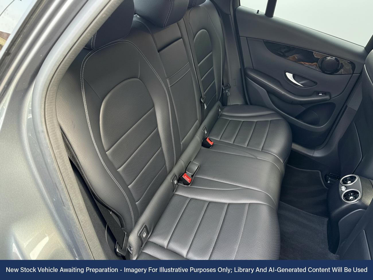 Used Mercedes-Benz GLC 2019 for sale - 76750799: Photo 4