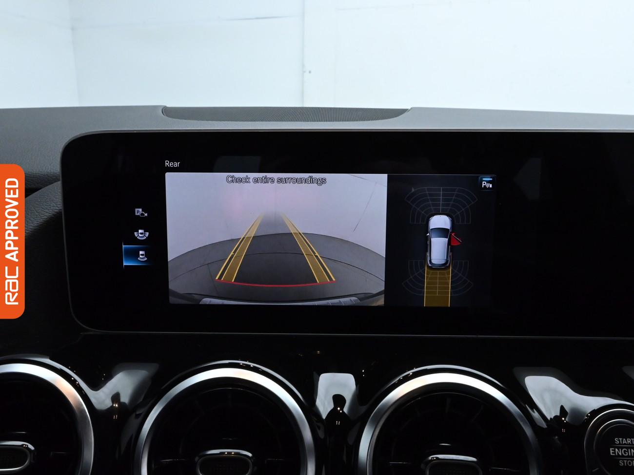 Used Mercedes-Benz GLA 2021 for sale - 76732557: Photo 3