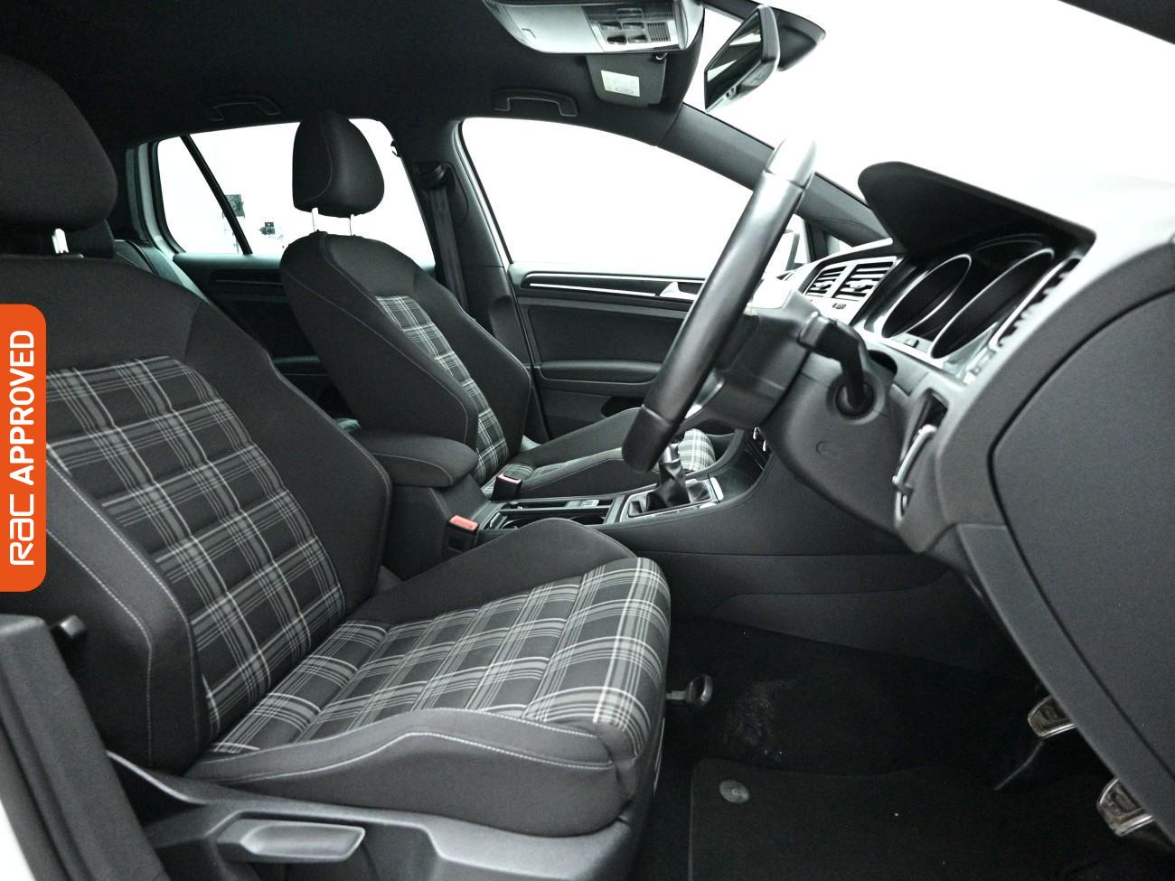 Used Volkswagen Golf 2016 for sale - 77981905: Photo 12