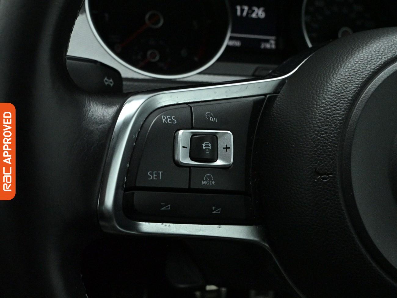 Used Volkswagen Golf 2016 for sale - 77981905: Photo 19