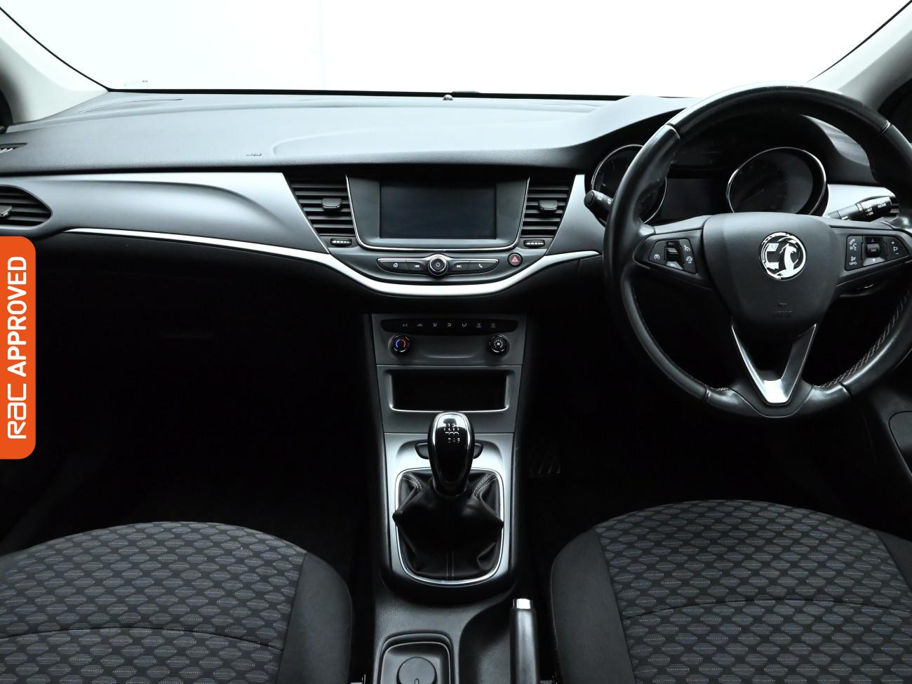 Used Vauxhall Astra 2021 for sale - 76298691: Photo 2