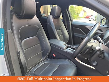 Used Jaguar F-Pace 2017 for sale - 76004987: Photo