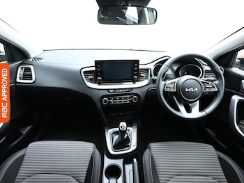Used Kia Ceed 2022 for sale - 76249233: Photo 2
