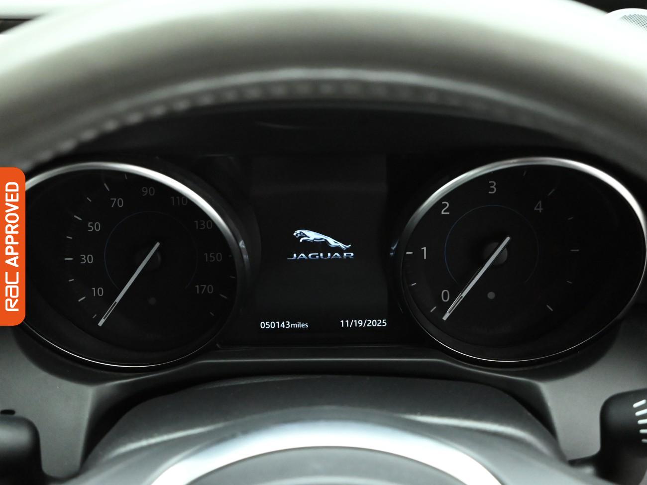 Used Jaguar XF 2018 for sale - 76553441: Photo 11