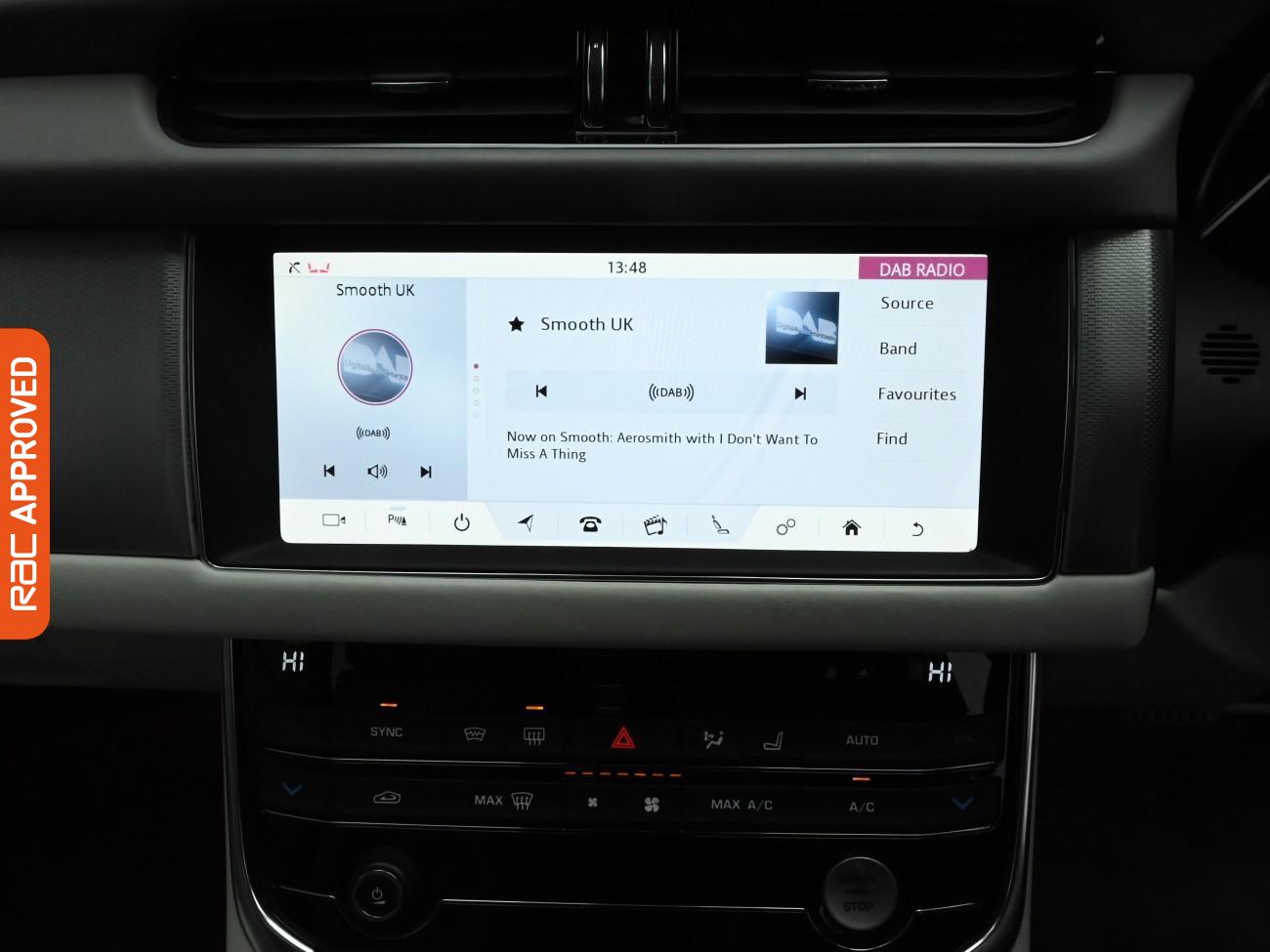 Used Jaguar XF 2018 for sale - 76553441: Photo 16