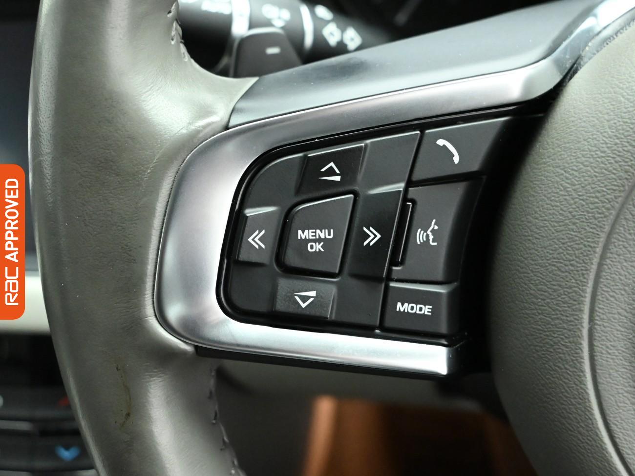 Used Jaguar XF 2018 for sale - 76553441: Photo 23