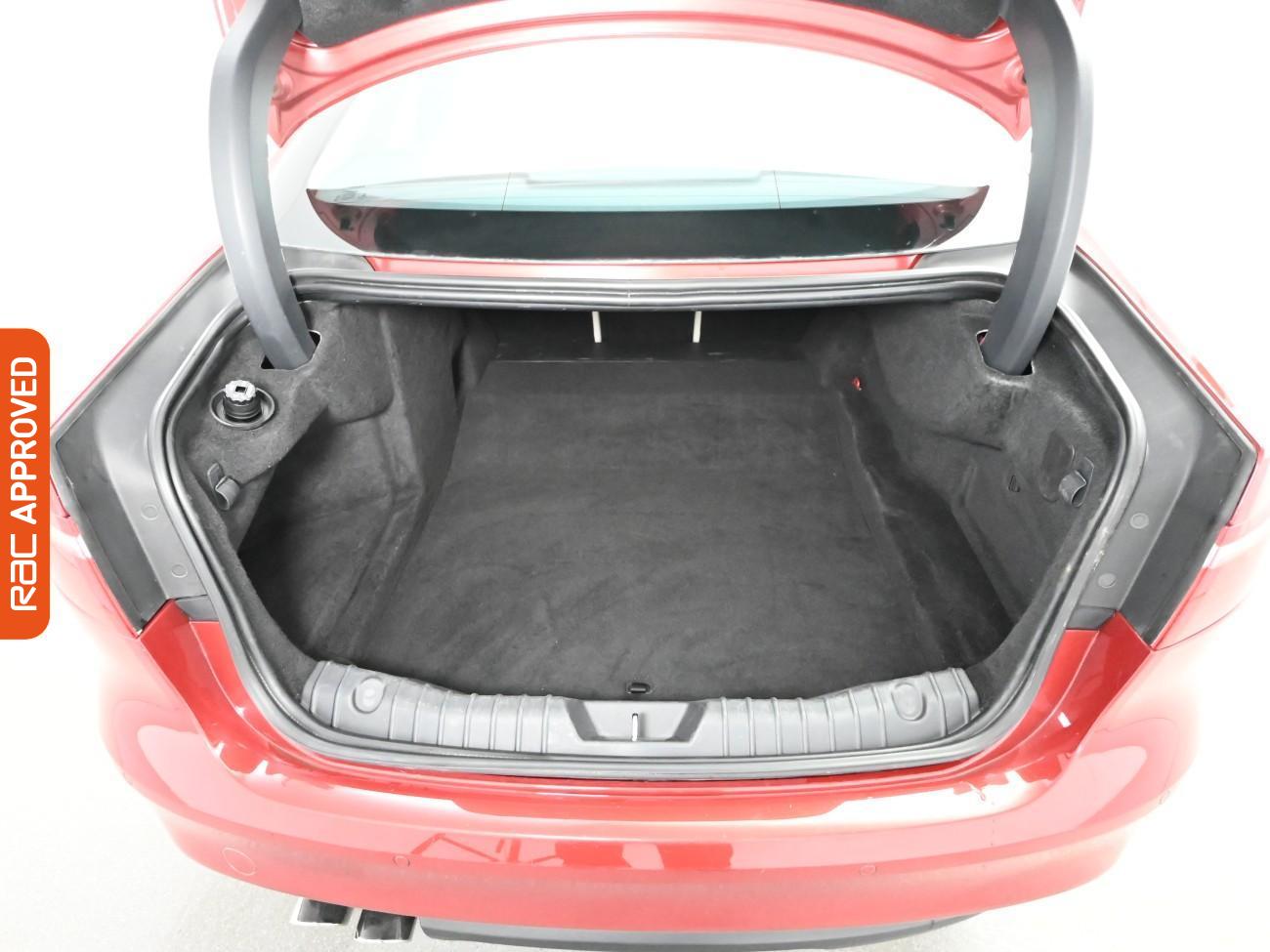 Used Jaguar XF 2018 for sale - 76553441: Photo 28