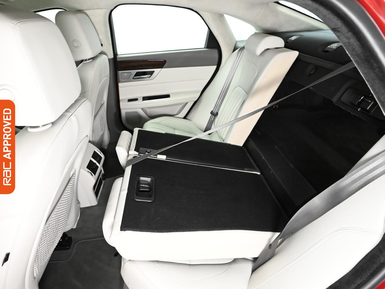 Used Jaguar XF 2018 for sale - 76553441: Photo 29