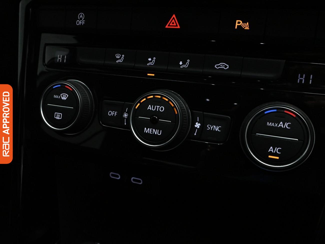 Used Volkswagen T-Roc 2021 for sale - 76718462: Photo 15