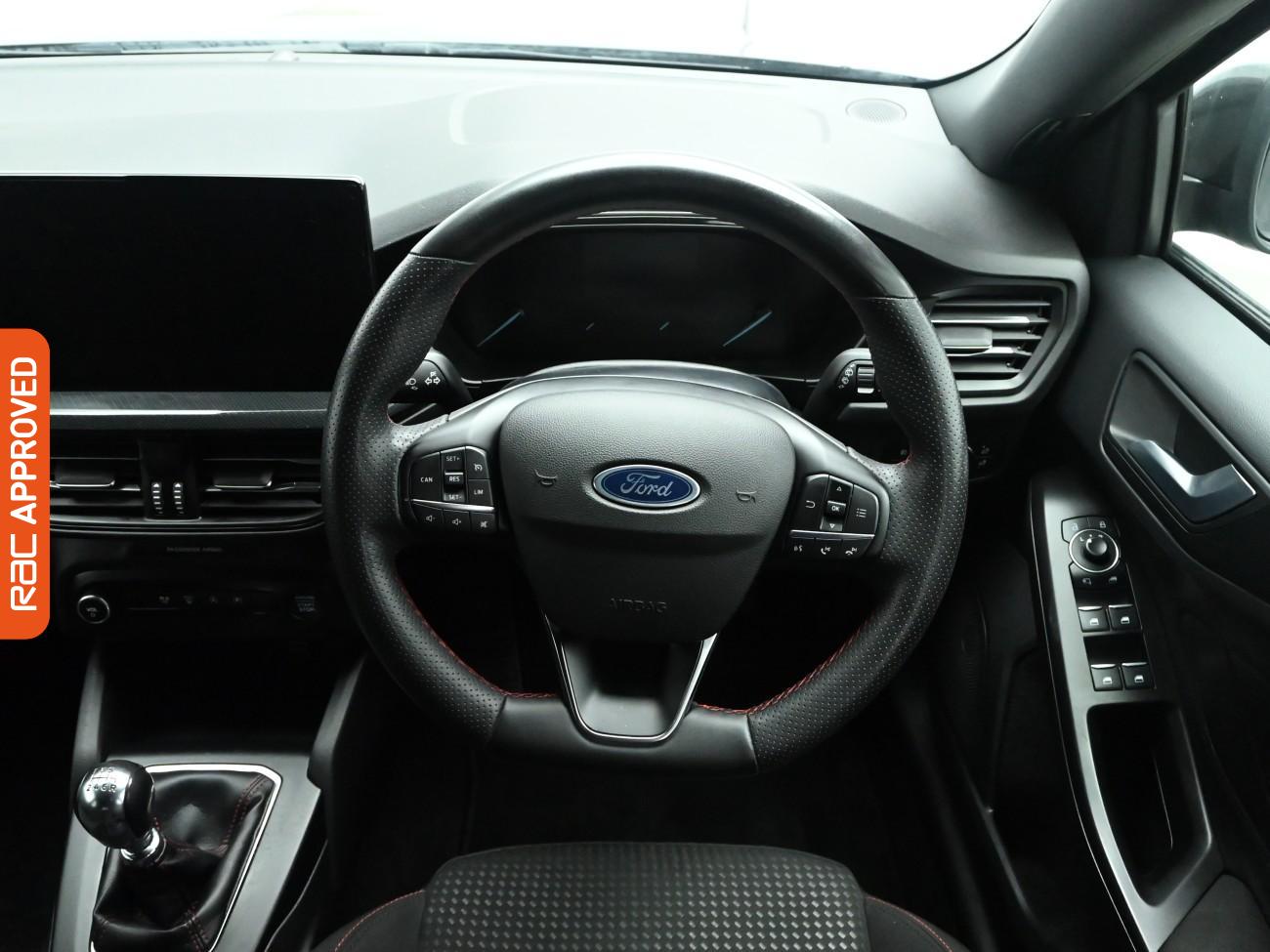 Used Ford Focus 2023 for sale - 76798369: Photo 9