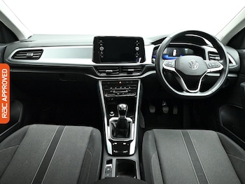 Used Volkswagen T-Roc 2023 for sale - 79604796: Photo