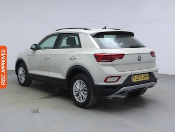 Used Volkswagen T-Roc 2023 for sale - 79604796: Photo