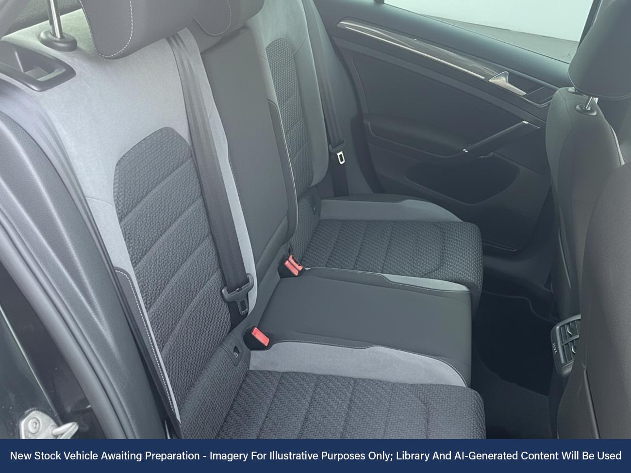 Used Volkswagen Golf 2019 for sale - 76902598: Photo 4
