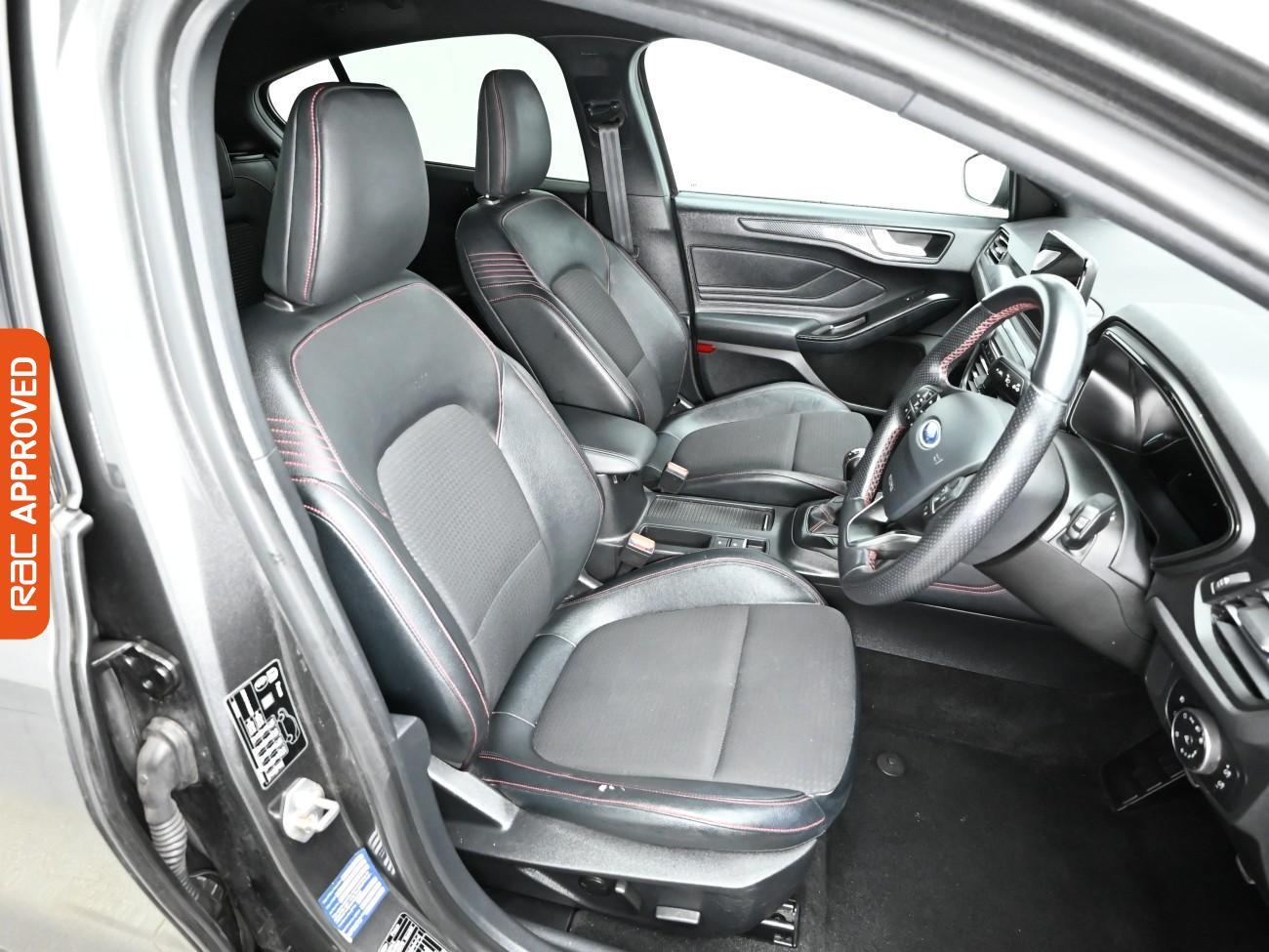 Used Ford Focus 2018 for sale - 77692217: Photo 12