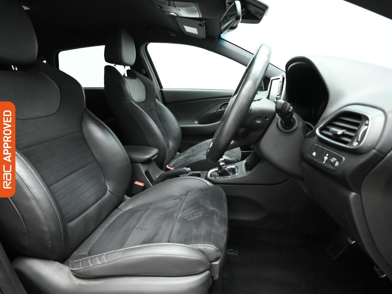 Used Hyundai i30 2018 for sale - 77557419: Photo 12