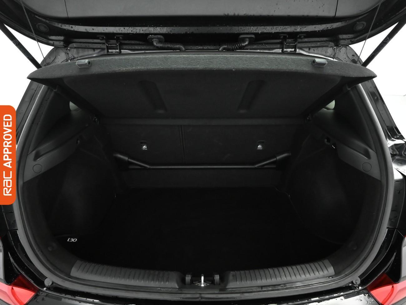 Used Hyundai i30 2018 for sale - 77557419: Photo 28