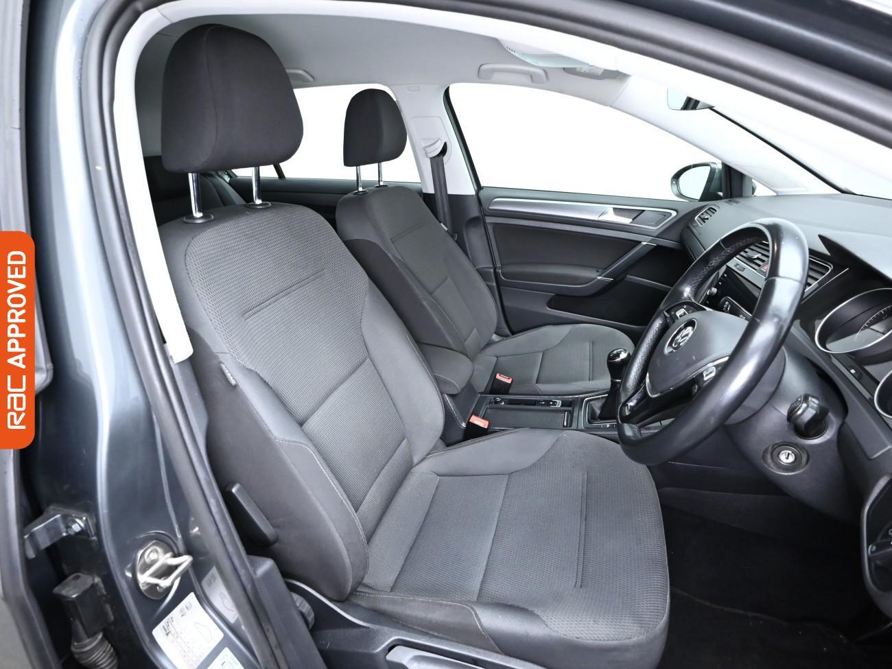 Used Volkswagen Golf 2018 for sale - 76004999: Photo 12