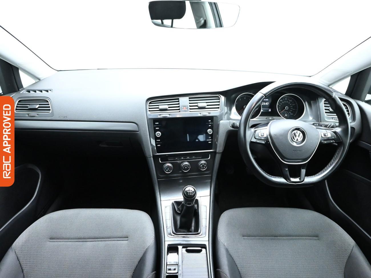 Used Volkswagen Golf 2018 for sale - 76004999: Photo 2