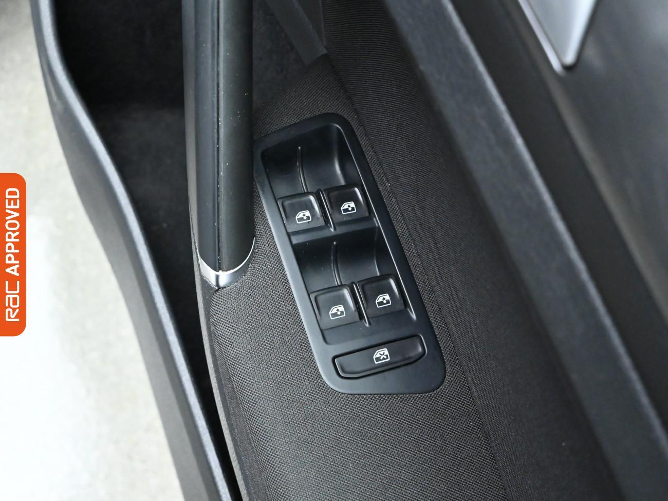 Used Volkswagen Golf 2018 for sale - 76004999: Photo 22