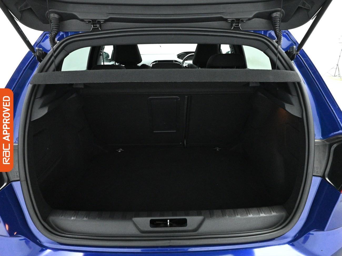 Used Peugeot 308 2017 for sale - 77943689: Photo 25