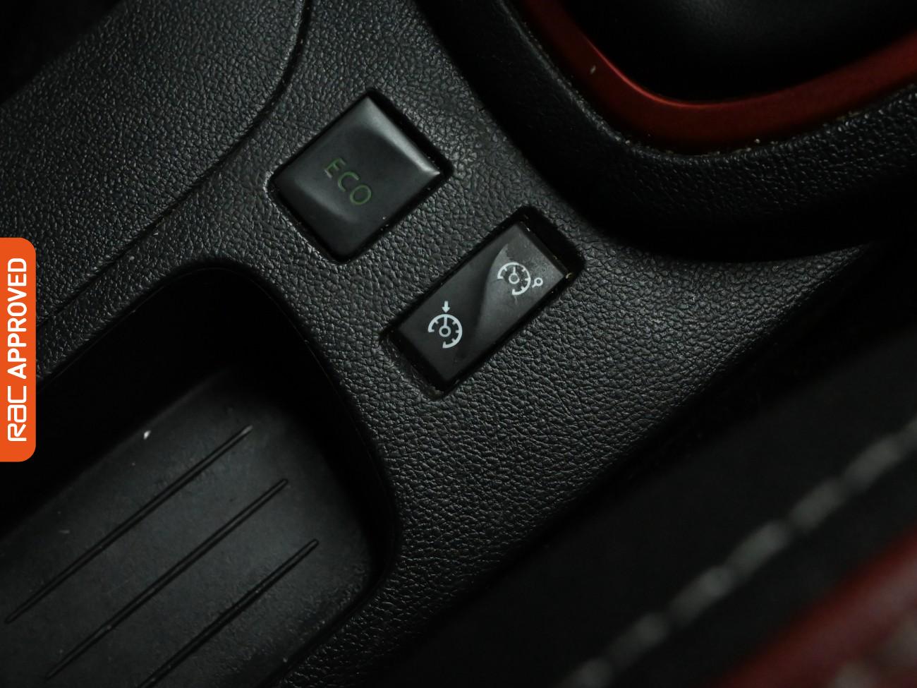 Used Renault Clio 2018 for sale - 77943685: Photo 16