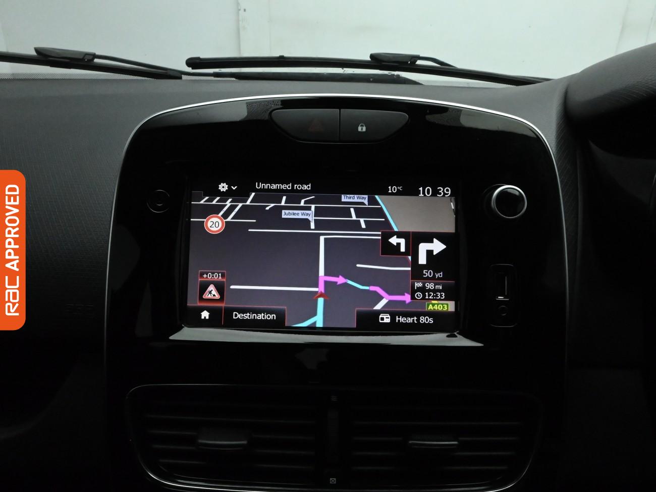 Used Renault Clio 2018 for sale - 77943685: Photo 18