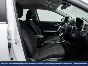 Used Kia Ceed 2022 for sale - 77014009: Photo