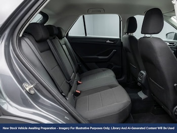 Used Volkswagen T-Roc 2021 for sale - 78653057: Photo