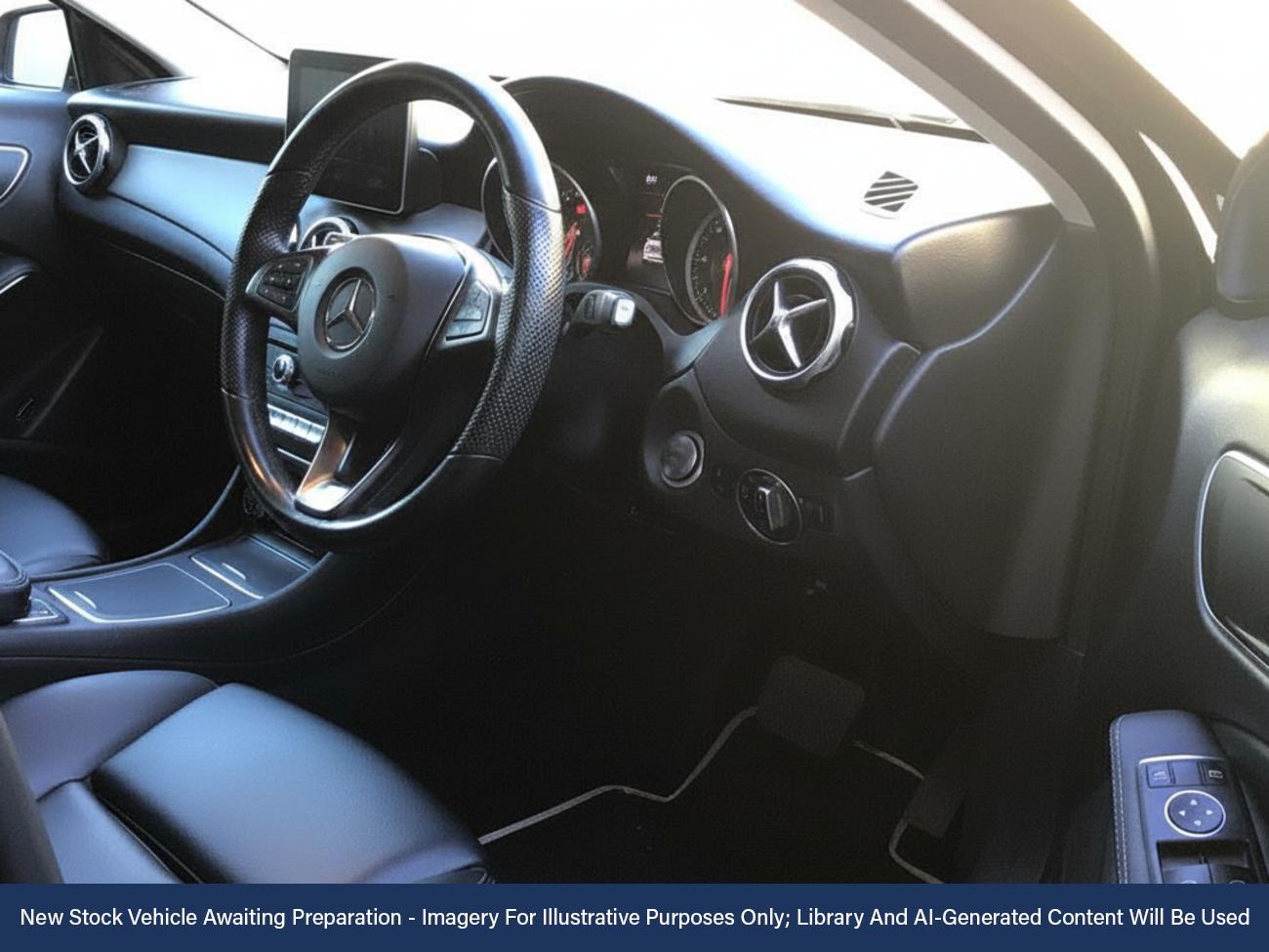 Used Mercedes-Benz GLA 2018 for sale - 76718475: Photo 3