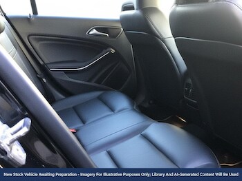 Used Mercedes-Benz GLA 2018 for sale - 76718475: Photo