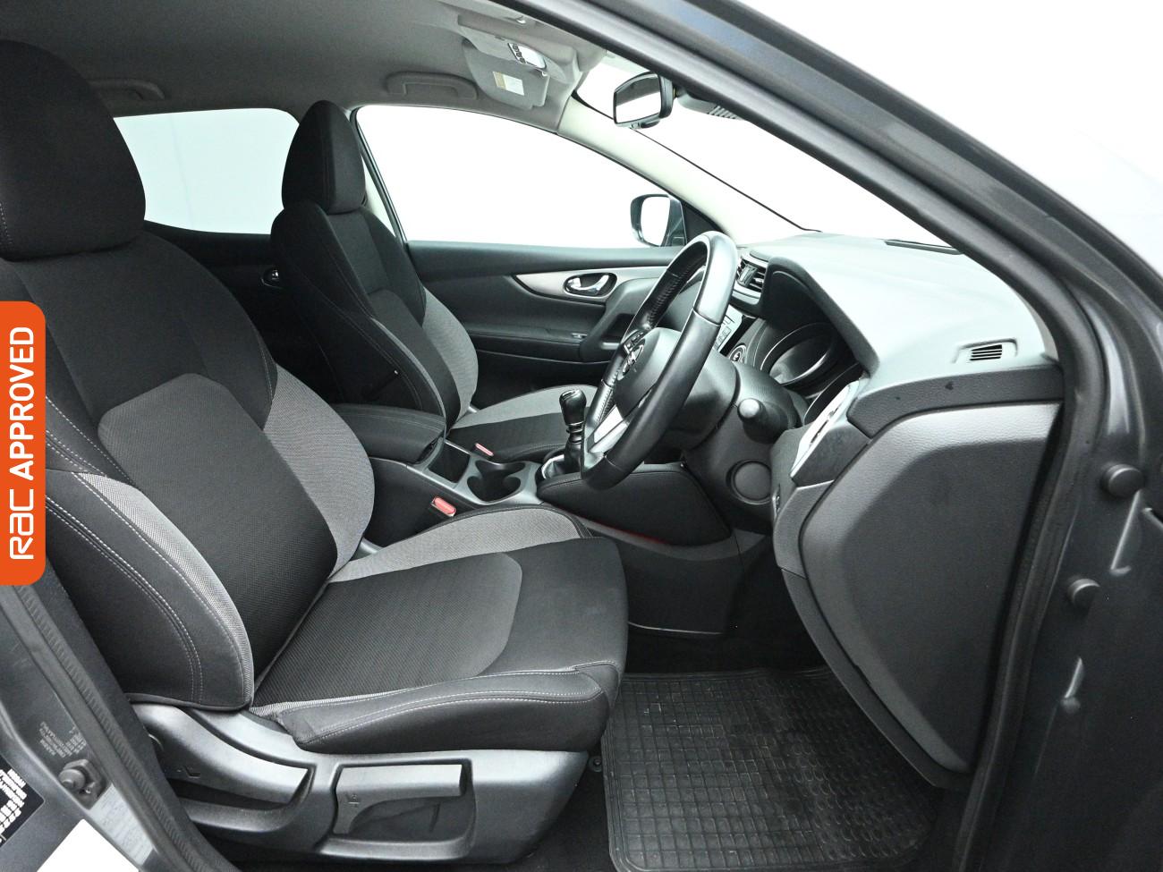 Used Nissan Qashqai 2018 for sale - 77919412: Photo 12