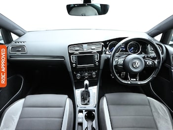 Used Volkswagen Golf 2016 for sale - 75144107: Photo