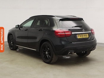 Used Mercedes-Benz GLA 2019 for sale - 78888698: Photo