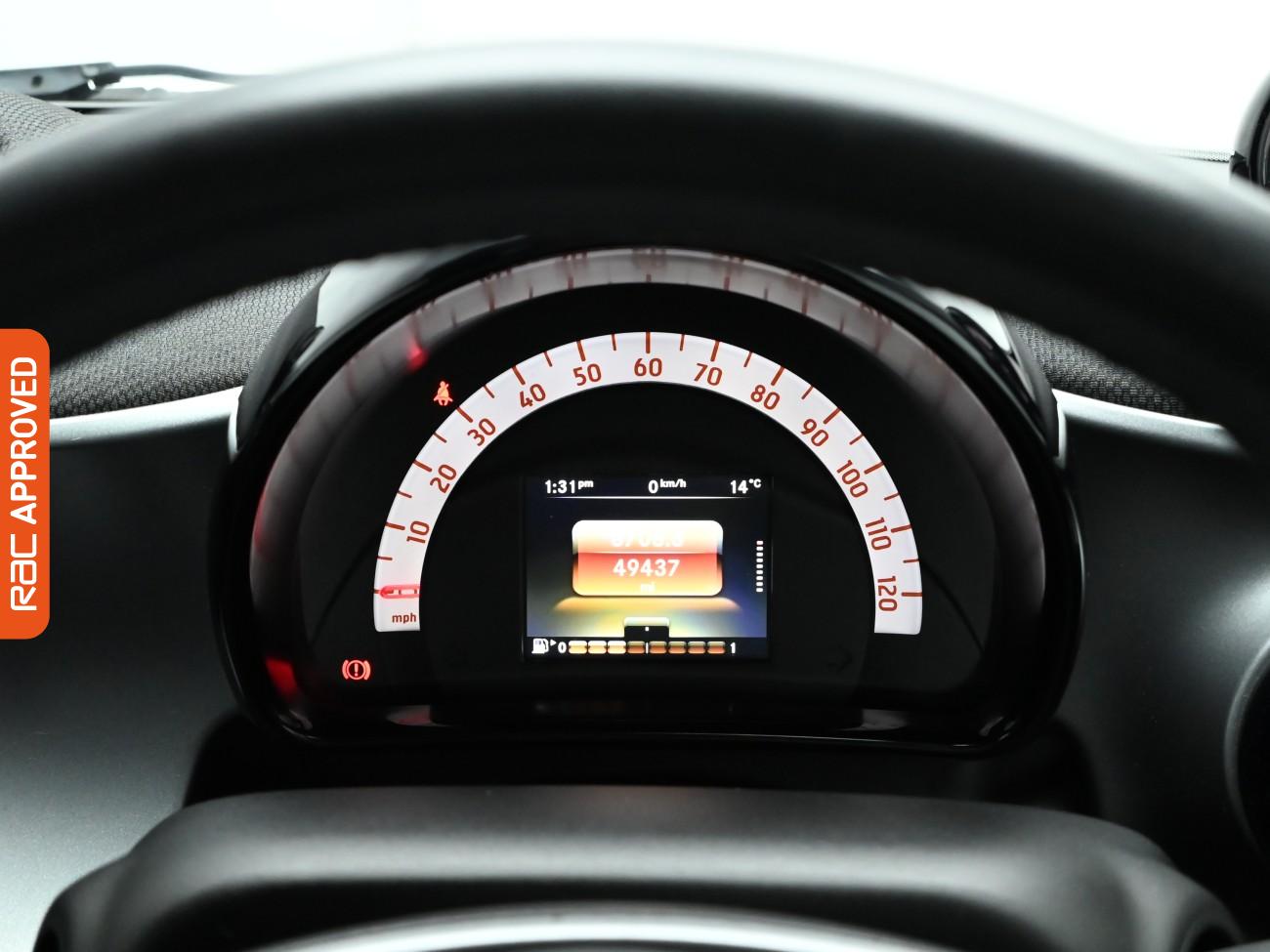 Used smart fortwo 2017 for sale - 76462239: Photo 11