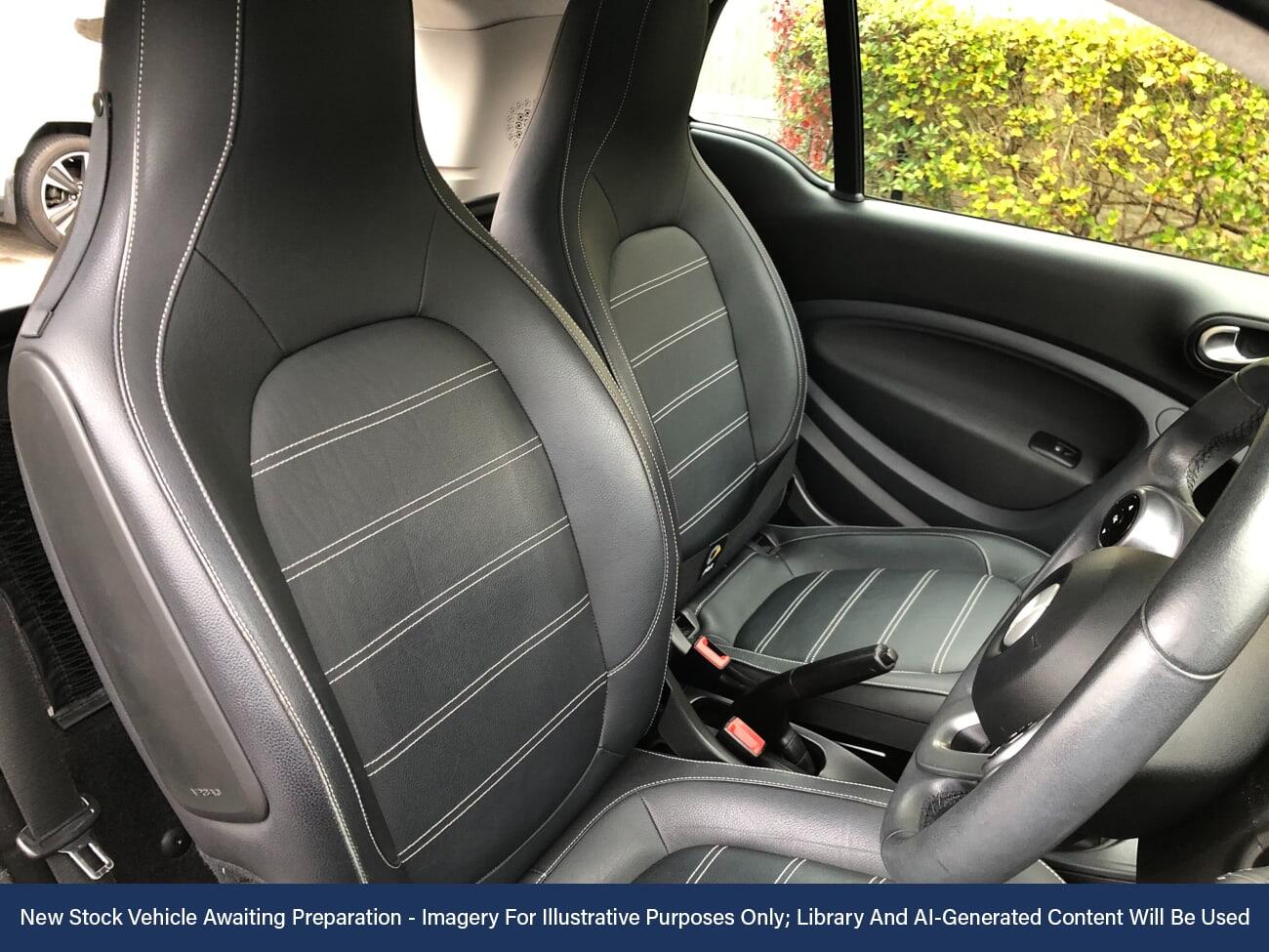 Used smart fortwo 2017 for sale - 76462239: Photo 3