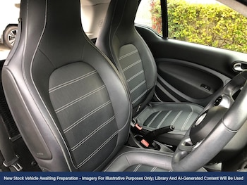 Used smart fortwo 2017 for sale - 76462239: Photo