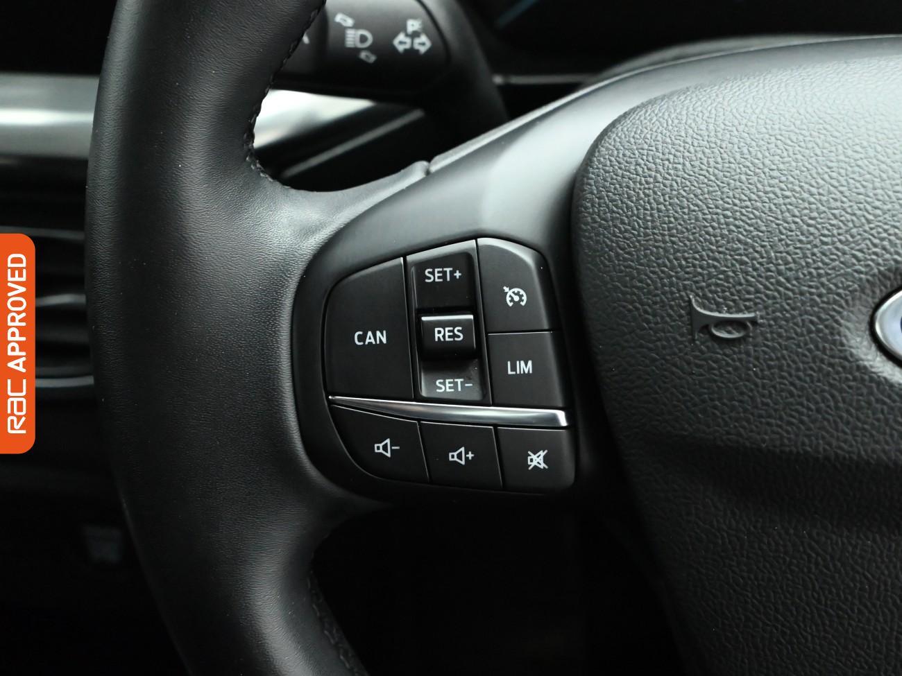 Used Ford Focus 2023 for sale - 76955438: Photo 18