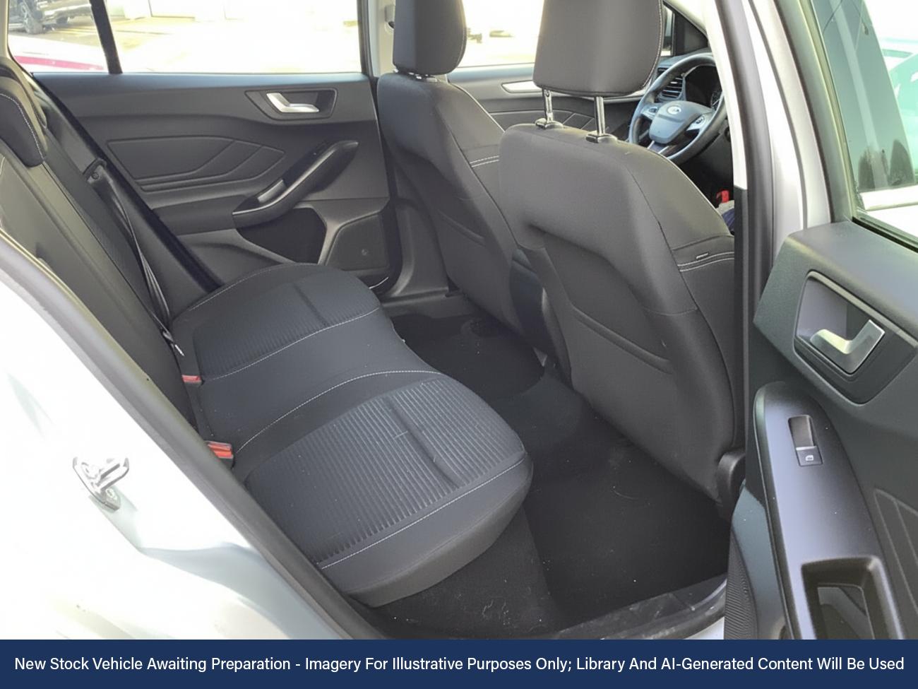 Used Ford Focus 2023 for sale - 76955438: Photo 4