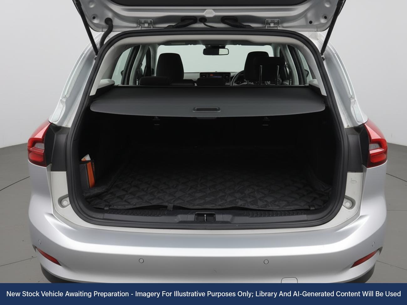 Used Ford Focus 2023 for sale - 76955438: Photo 6